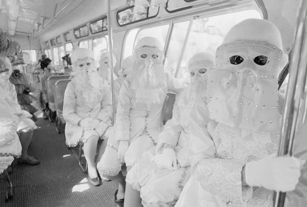 Fabulous Photos of Mardi Gras, New Orleans from the 1970s and 1980s by Bruce Gilden