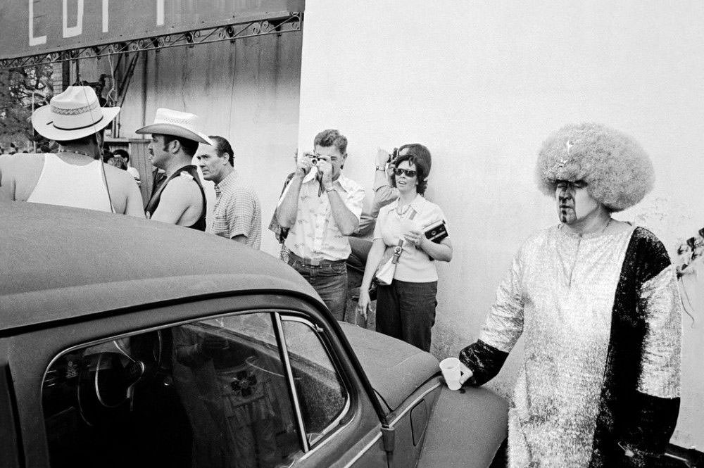 Fabulous Photos of Mardi Gras, New Orleans from the 1970s and 1980s by Bruce Gilden