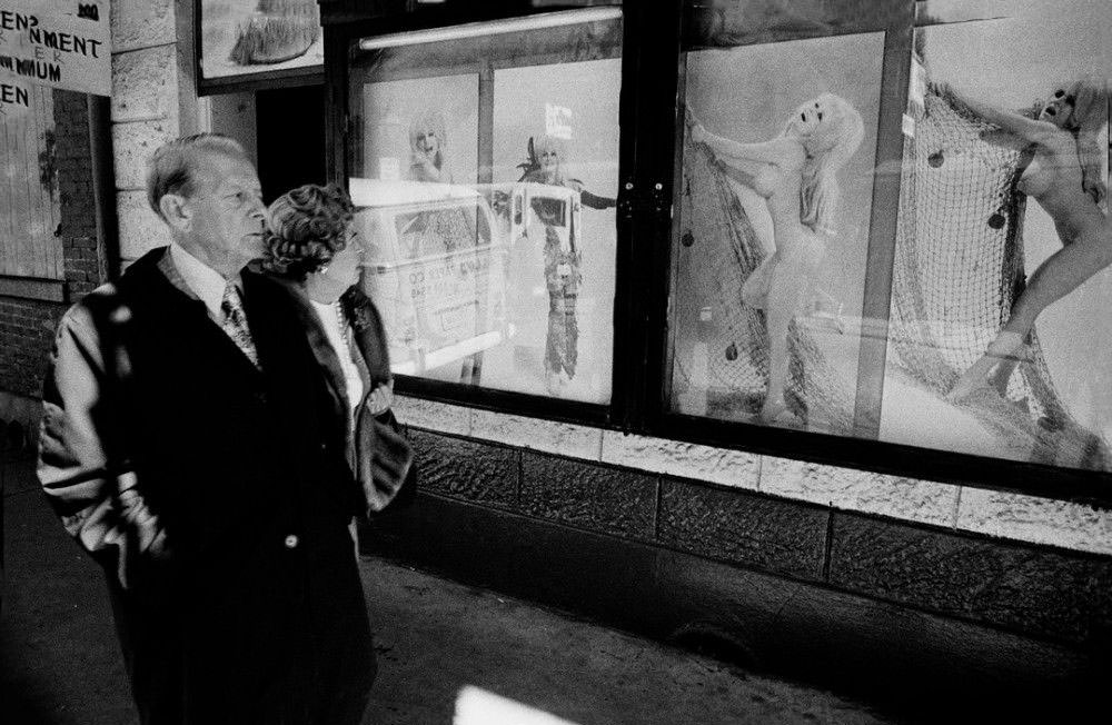 Fabulous Photos of Mardi Gras, New Orleans from the 1970s and 1980s by Bruce Gilden