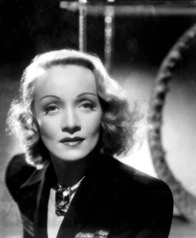 Fabulous Photos of Marlene Dietrich as Maria' Angel' Barker from the movie 'Angel (1937)'