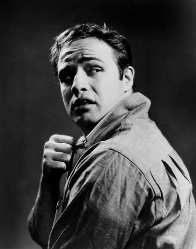 Fabulous Photos of Marlon Brando during the filming of 'On the Waterfront (1954)'