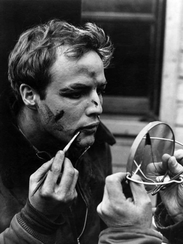 Fabulous Photos of Marlon Brando during the filming of 'On the Waterfront (1954)'