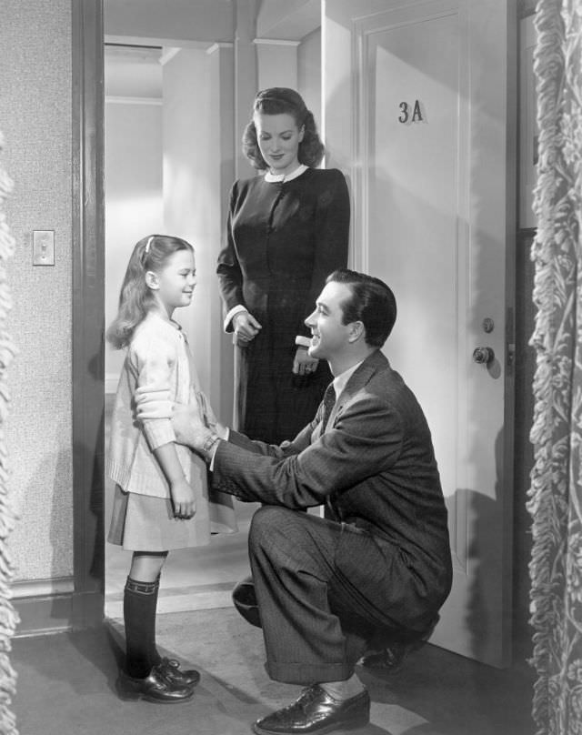 A Holiday Classic: Beautiful Photos from the movie 'Miracle on the 34th Street (1947)'