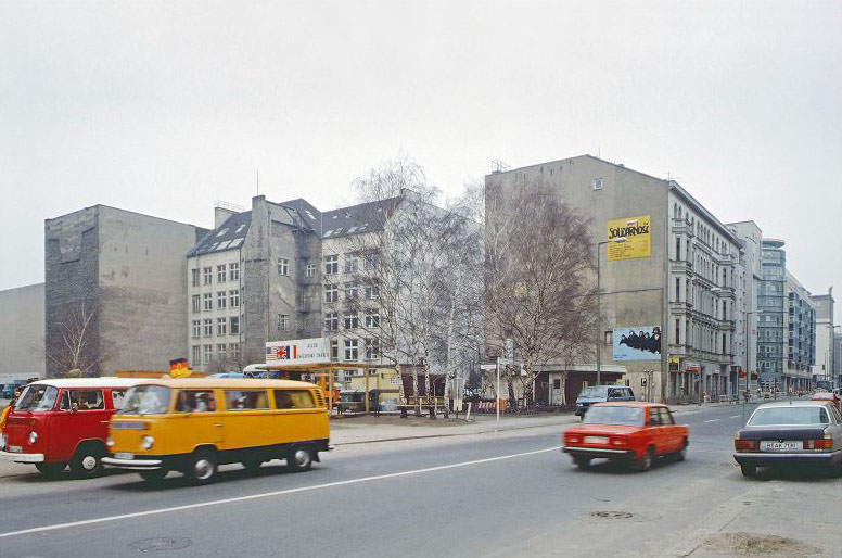 Friedrichstraße, Berlin-Mitte, 1991