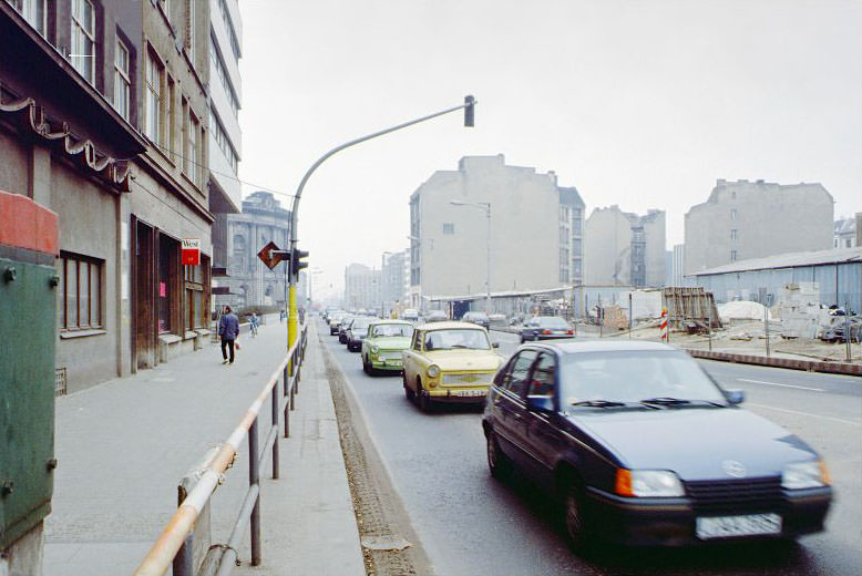 Leipziger Straße, Berlin-Mitte, 1991