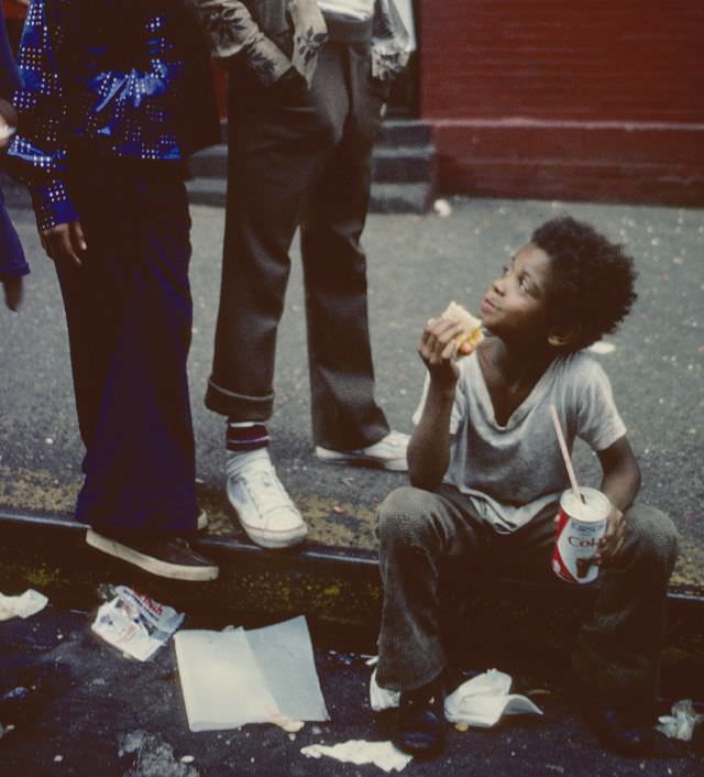 The Street Life of New York City in the 1980s Through the Lens of Steven Siegel