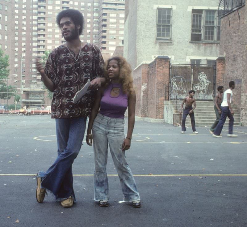 The Street Life of New York City in the 1980s Through the Lens of Steven Siegel