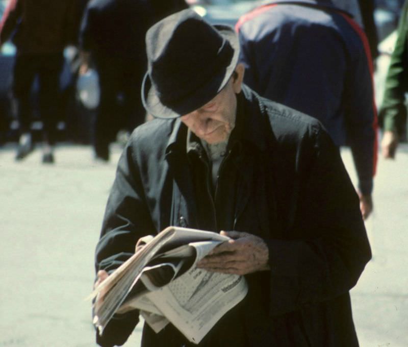 The Street Life of New York City in the 1980s Through the Lens of Steven Siegel