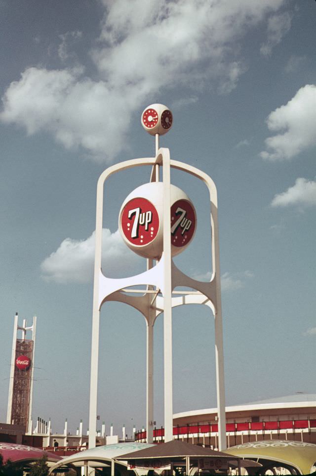 7Up Sign