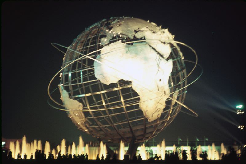 Unisphere at night