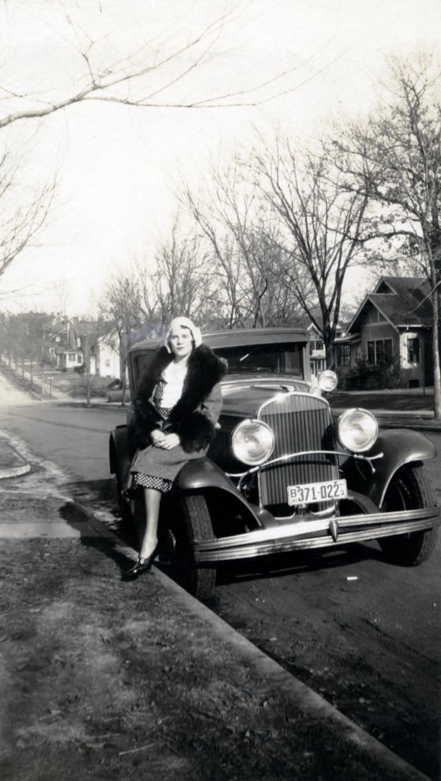 Fabulous Photos of People with their Chrysler Automobiles from the Past