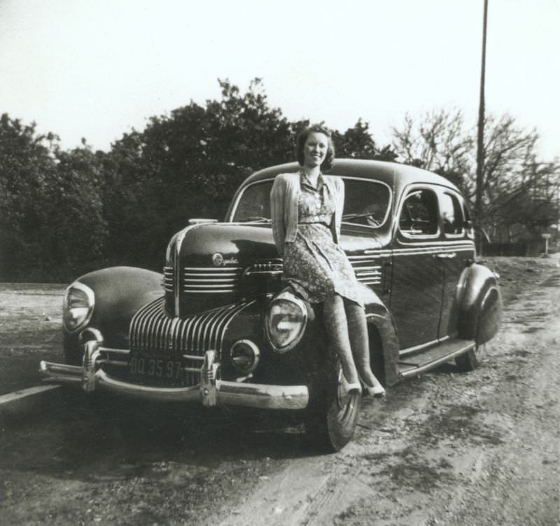 Fabulous Photos of People with their Chrysler Automobiles from the Past