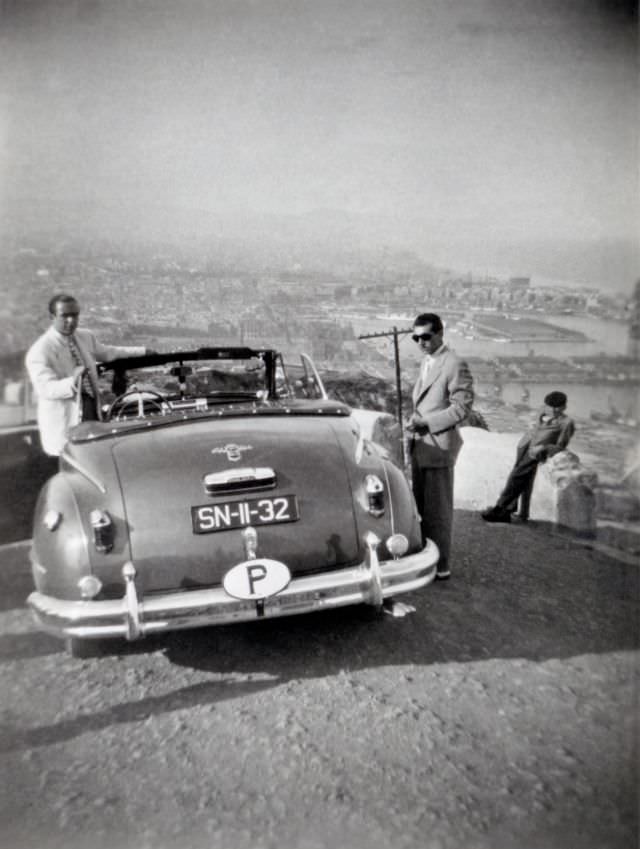 Fabulous Photos of People with their Chrysler Automobiles from the Past