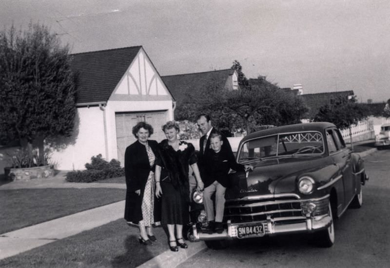 Fabulous Photos of People with their Chrysler Automobiles from the Past