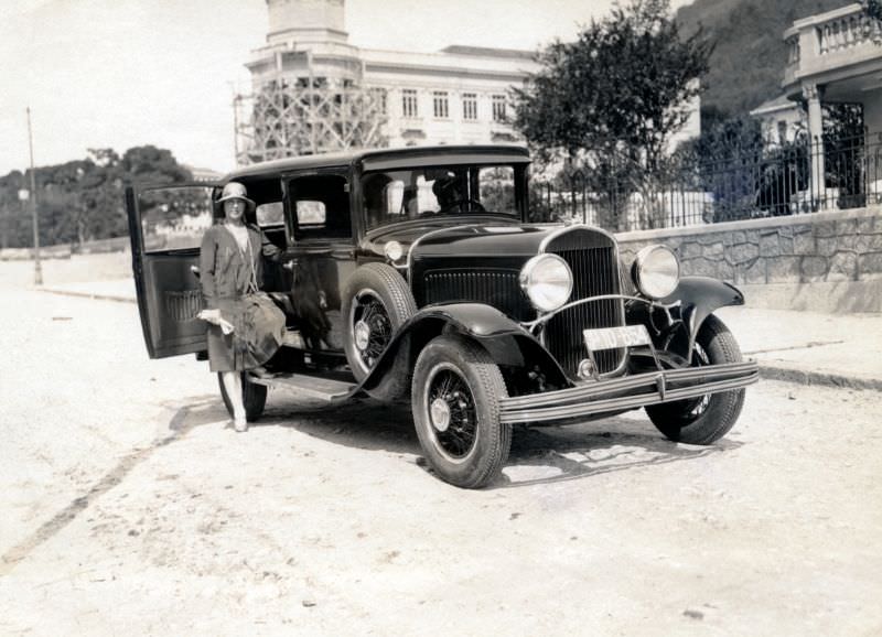 Fabulous Photos of People with their Chrysler Automobiles from the Past