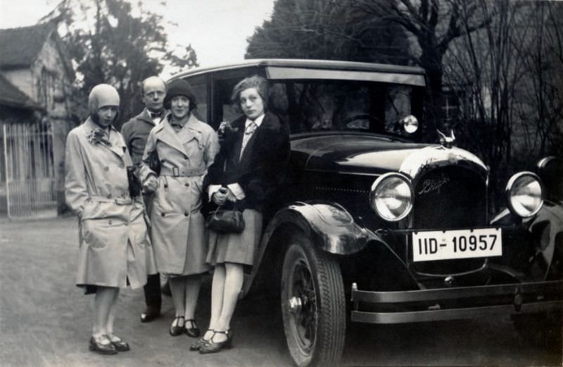 Fabulous Photos of People with their Chrysler Automobiles from the Past