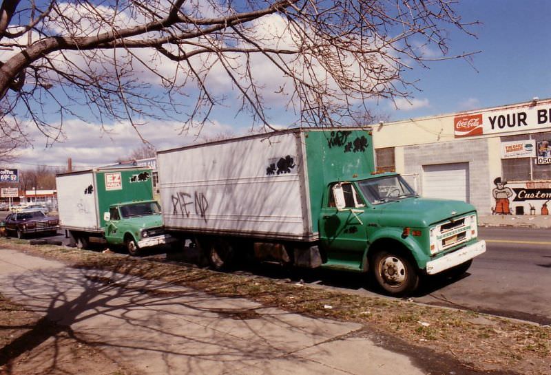 Lancaster Avenue in West Philadelphia, December 1987