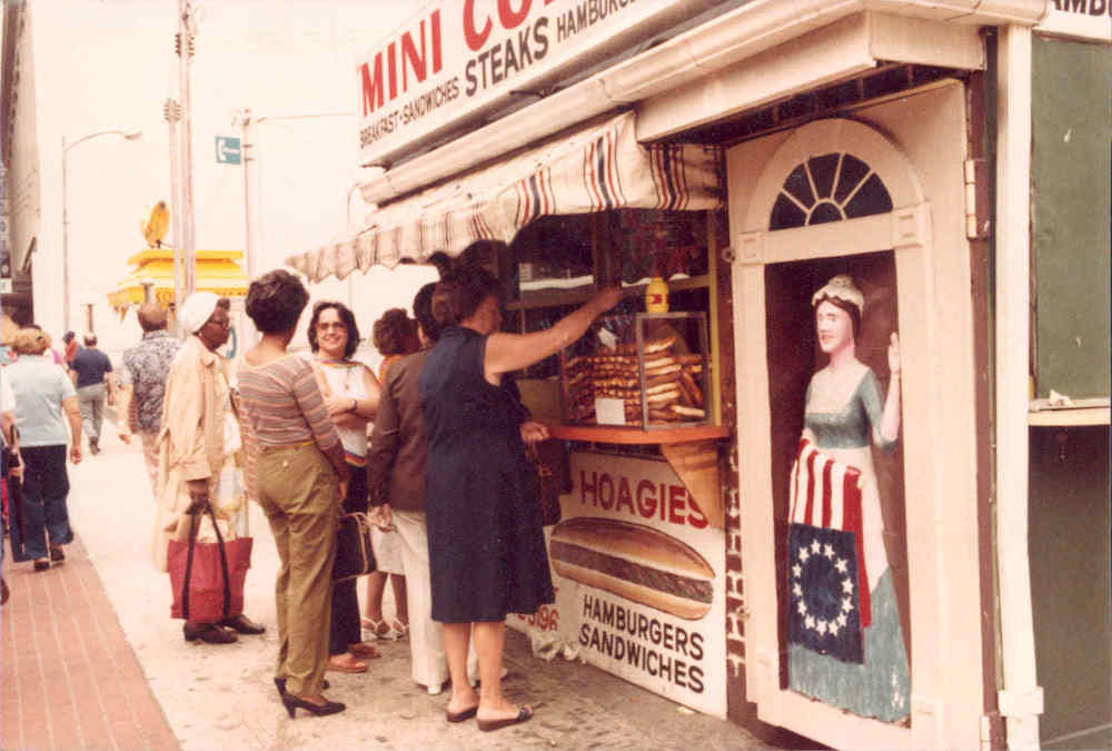 NW corner, 8th and Chestnut, 1980s