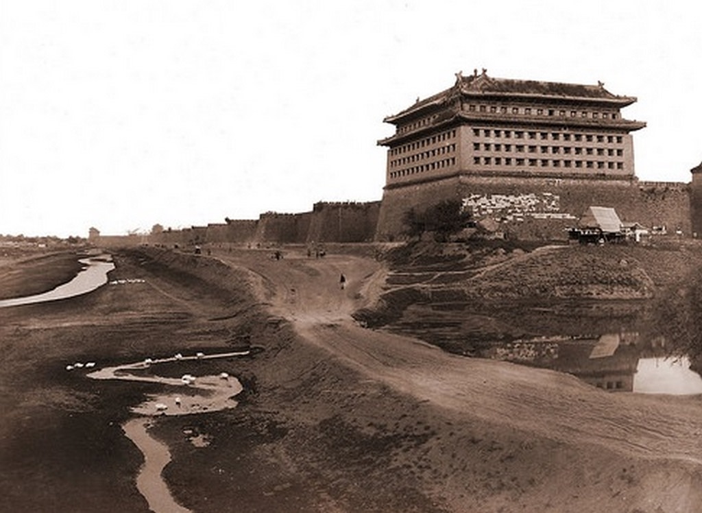 Pekin, Walls Of The Tartar City, 1896