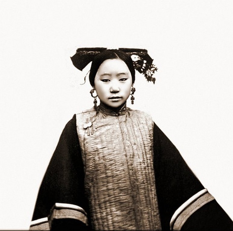 Example of a Coiffure on a Tartar or Manchu Female, Frontview, Peking, Pechili Province, China, 1896