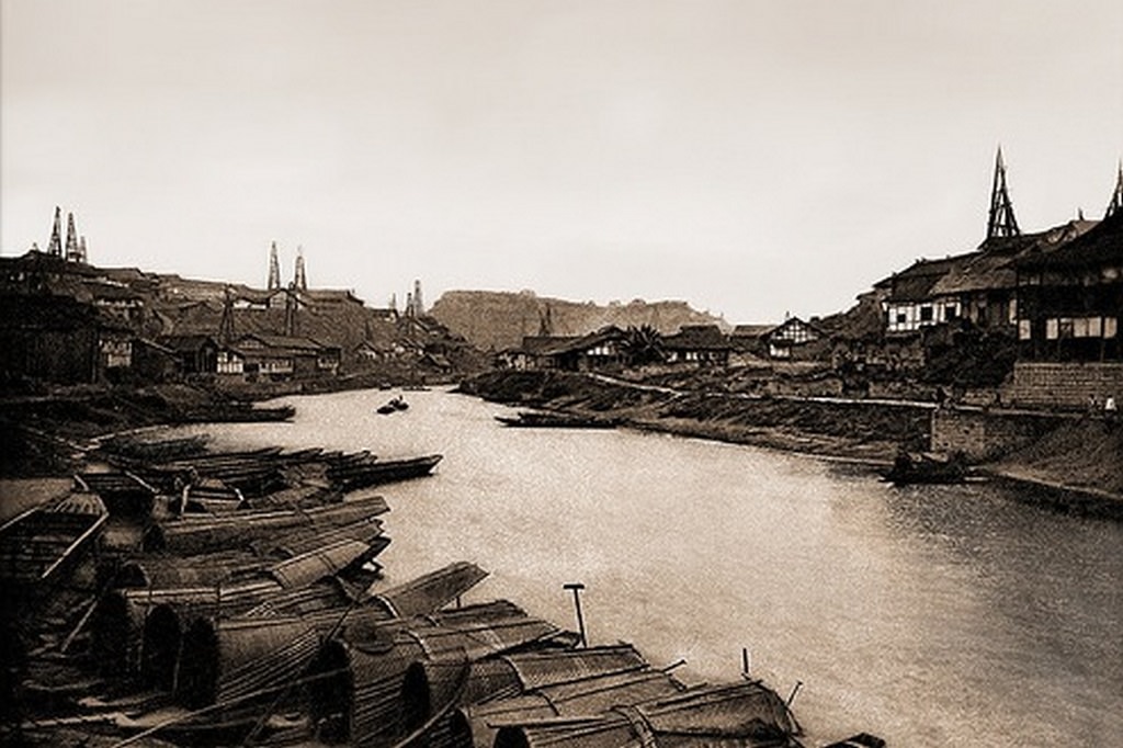 The Industrial District The Salt Well, Tzeliutsing, Szechúan Province, 1906
