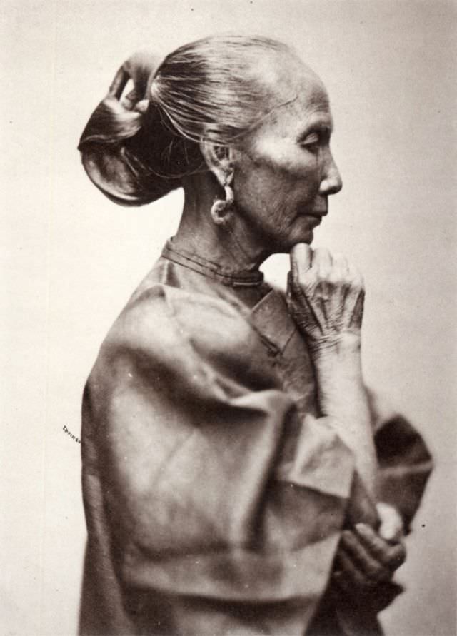 Woman of the working class, Canton, 1868