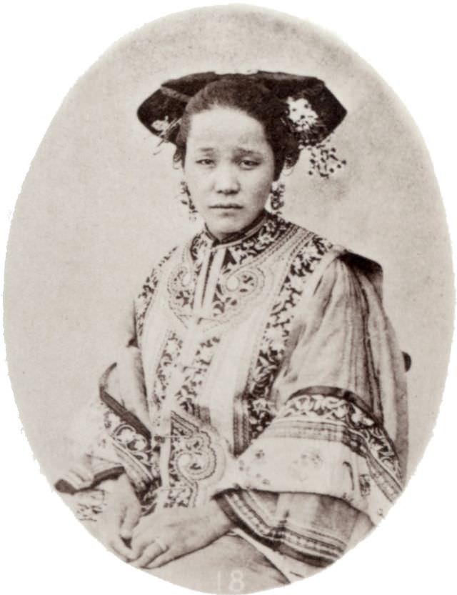 Manchu or Tatar lady, 1868