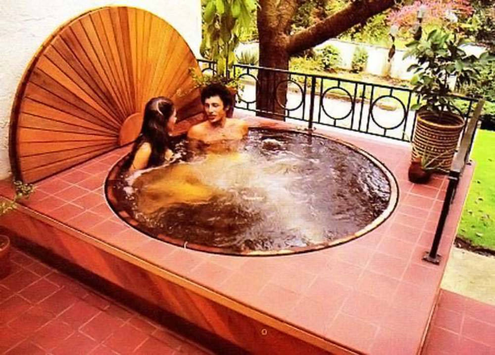 Beautiful Retro Jacuzzi Hot Tubs from the 1970s and 1980s