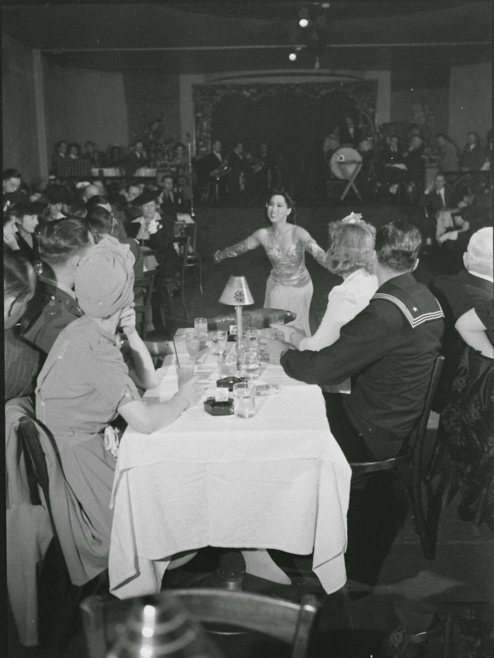 Fascinating Historical Photos of Life in San Francisco in 1943