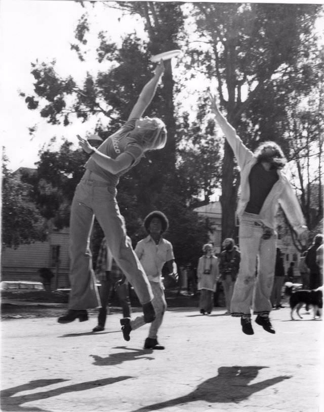 Panhandle, platforms, and frisbee, San Francisco, 1975