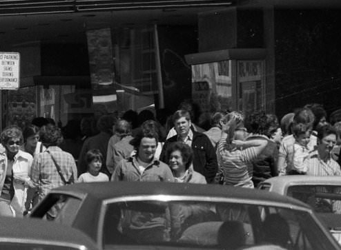 People Lining up for Star Wars at the Coronet Theatre in San Francisco, 1977