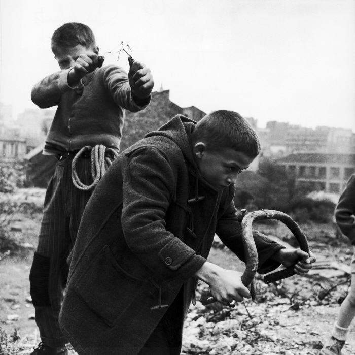 The Street Life of Paris Through the Spectacular Photography of Robert Doisneau, 1930s-1950s