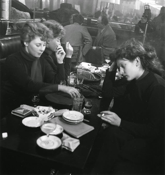 The Street Life of Paris Through the Spectacular Photography of Robert Doisneau, 1930s-1950s