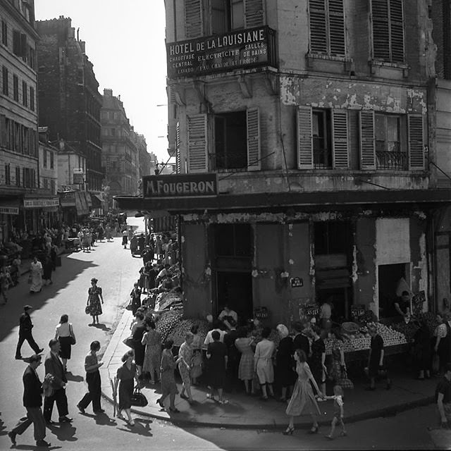 The Street Life of Paris Through the Spectacular Photography of Robert Doisneau, 1930s-1950s