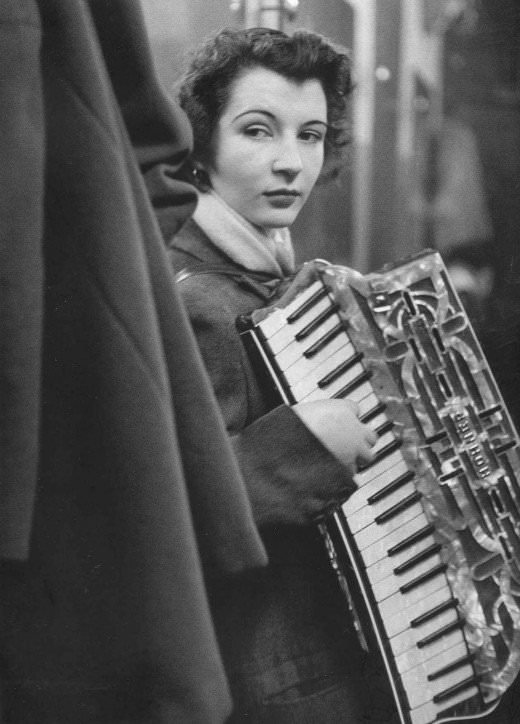 The Street Life of Paris Through the Spectacular Photography of Robert Doisneau, 1930s-1950s