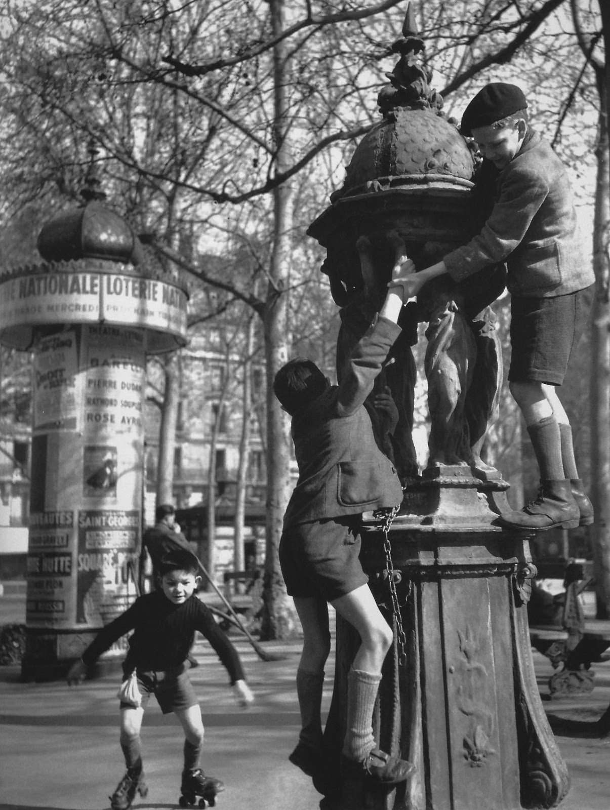 The Street Life of Paris Through the Spectacular Photography of Robert Doisneau, 1930s-1950s