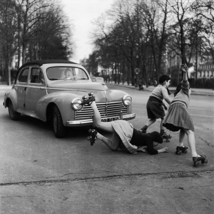 The Street Life of Paris Through the Spectacular Photography of Robert Doisneau, 1930s-1950s