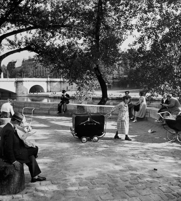 The Street Life of Paris Through the Spectacular Photography of Robert Doisneau, 1930s-1950s