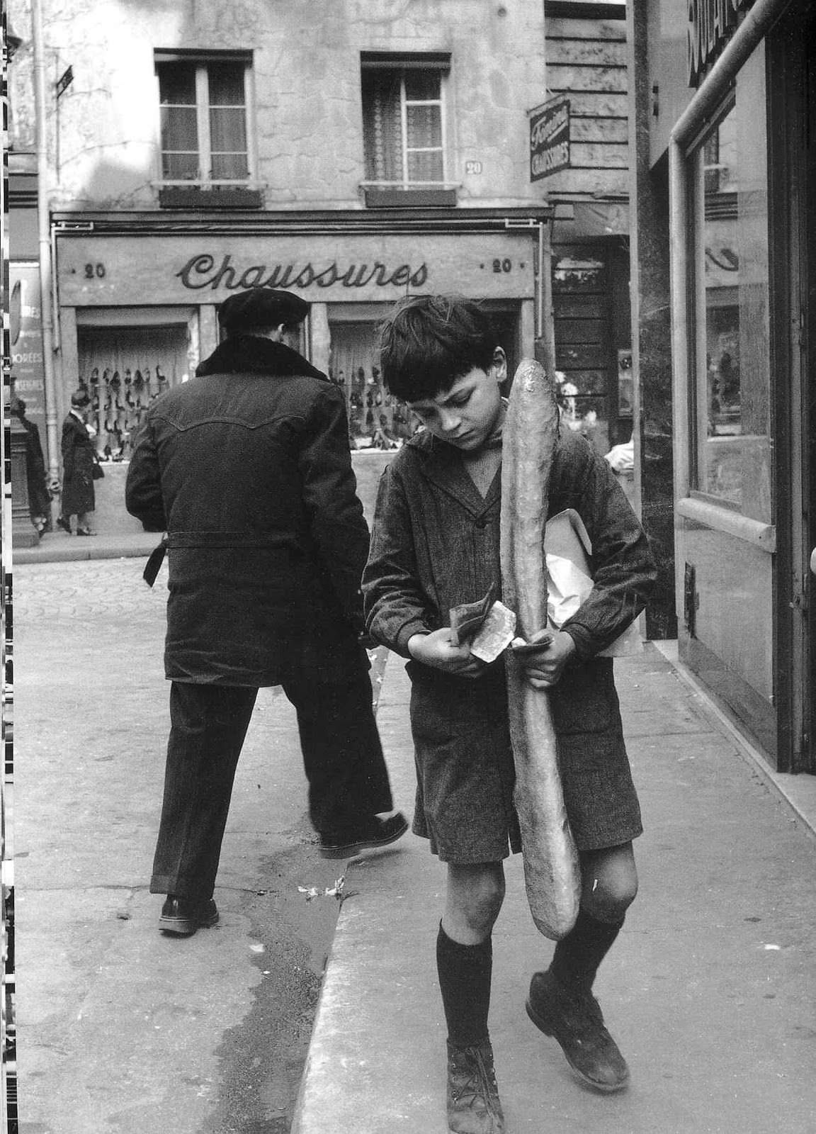 The Street Life of Paris Through the Spectacular Photography of Robert Doisneau, 1930s-1950s