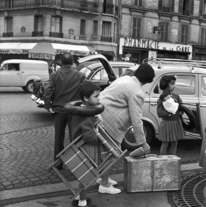 The Street Life of Paris Through the Spectacular Photography of Robert Doisneau, 1930s-1950s