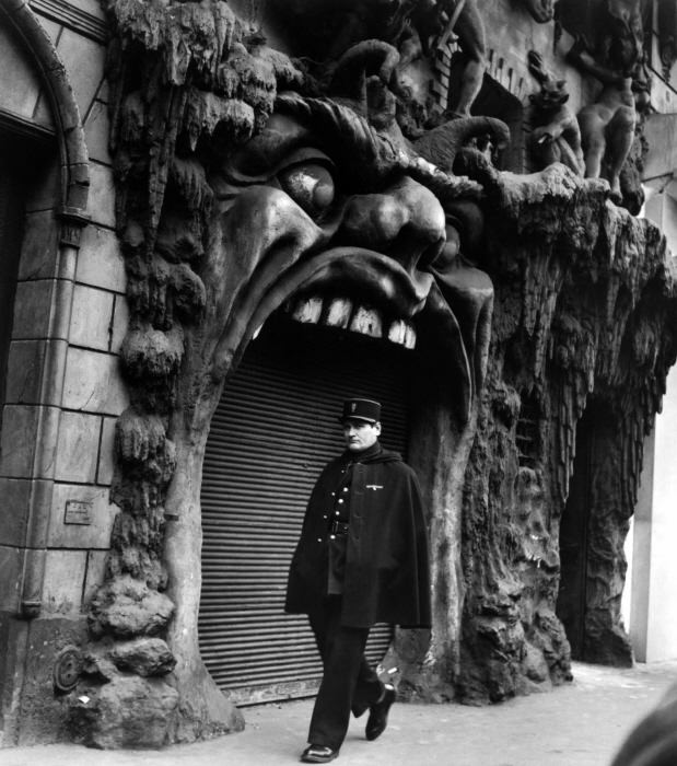 The Street Life of Paris Through the Spectacular Photography of Robert Doisneau, 1930s-1950s