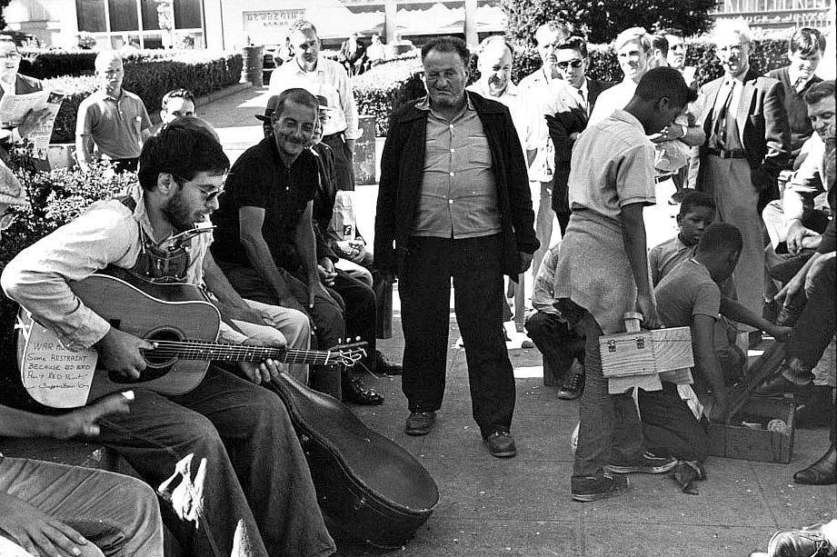 Street Life of San Francisco in 1968 Through the Lens of William Gedney