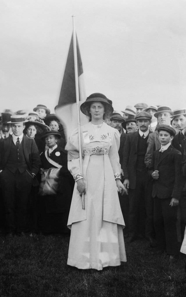 Suffragette Charlotte (Charlie) Marsh at Hyde Park rally, 1908