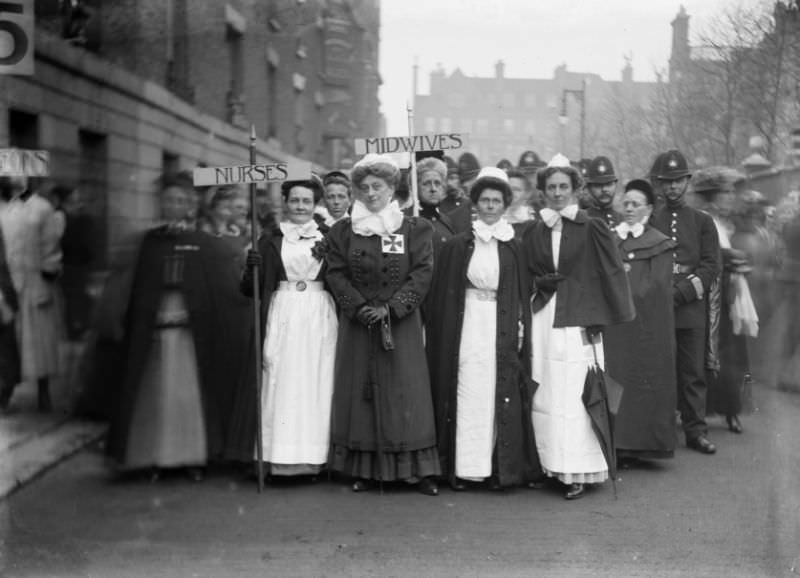Nurses and midwives from the Pageant of Women’s Trades and Professions marching to the Albert Hall, 1909