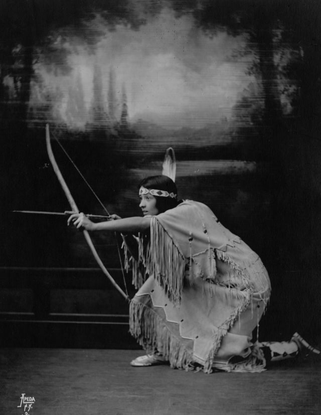 Life Story and Beautiful Photos of Te Ata Thompson Fisher, Indigenous American Actress