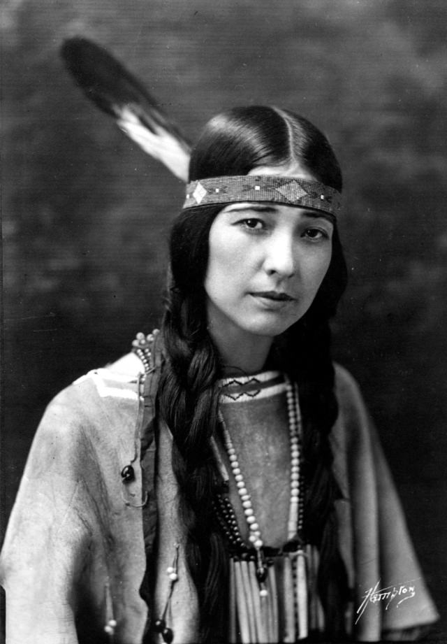 Life Story and Beautiful Photos of Te Ata Thompson Fisher, Indigenous American Actress