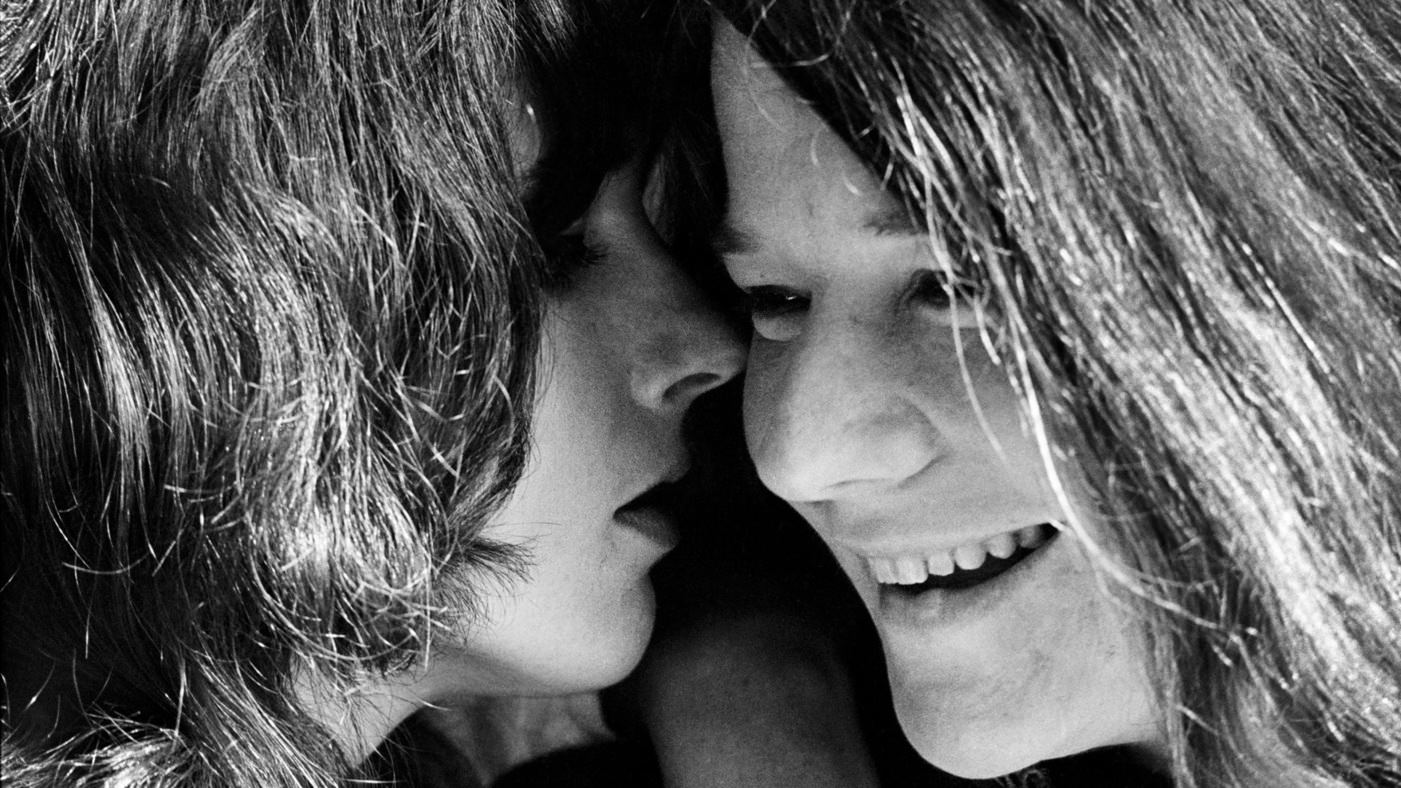 Grace Slick and Janis Joplin during a shoot for TeenSet in 1968.