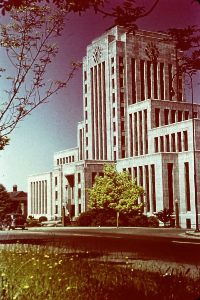 Vancouver. City Hall, 1947