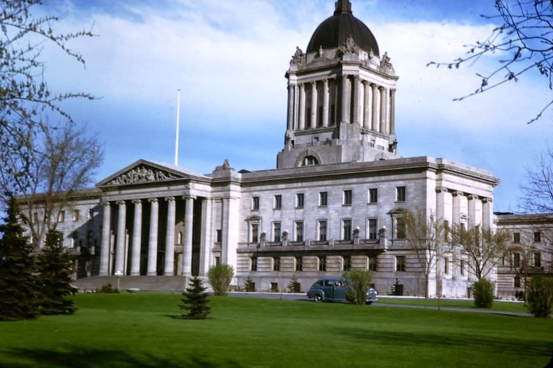 Winnipeg. Manitoba Parliament Building, 1947