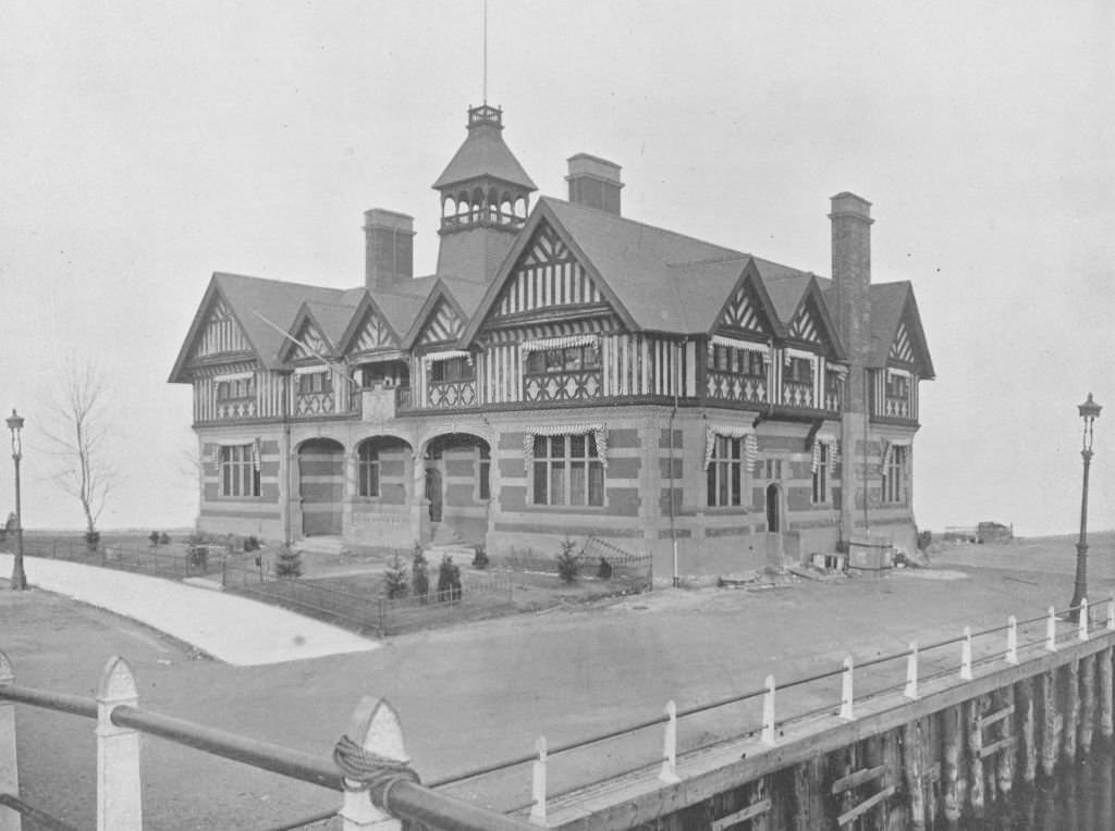 The Victoria House, Great Britain's Building at the World's Columbian Exposition in Chicago, Illinois, 1893.